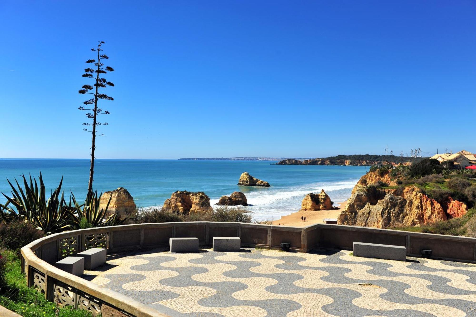 Bnb Homes Praia Da Rocha Beach Bright Apartment 50 M Away From The Ocean Портиман Экстерьер фото